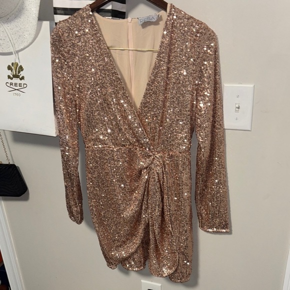Revolve RESA Barbiecore Sequin Dress in Shimmering Rose gold. - Picture 5 of 8